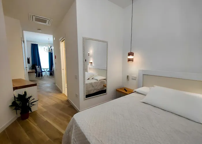 Aquamar Bed & Breakfast 4*